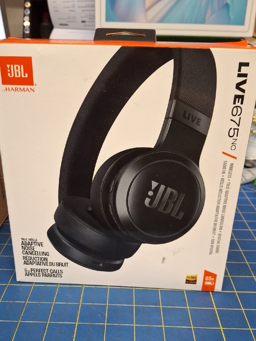 JBL Black Over-Ear Live 675nc Wireless Headphones New Sealed Box